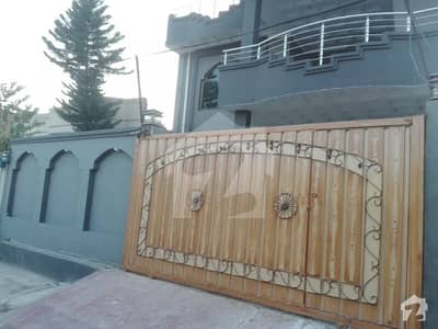 میسرائل روڈ راولپنڈی میں 6 کمروں کا 10 مرلہ مکان 1. 2 کروڑ میں برائے فروخت۔