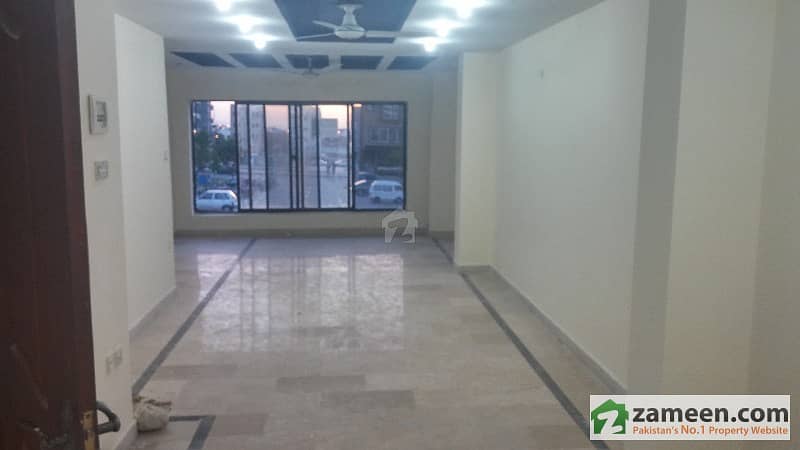 Very Prime Location Office Available For Rent At Hub Commercial Bahria Town Phase 8