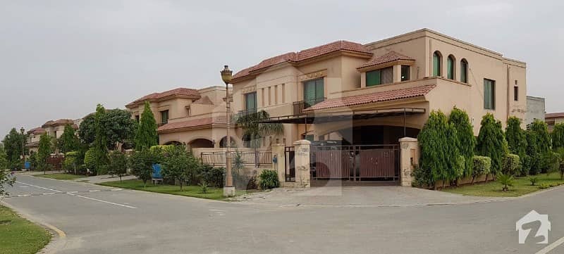 14 MARLA RESIDENTIAL HOUSEFOR RENT IN LAKE CITY SECTOR M1 ON REASONABLE PRICE