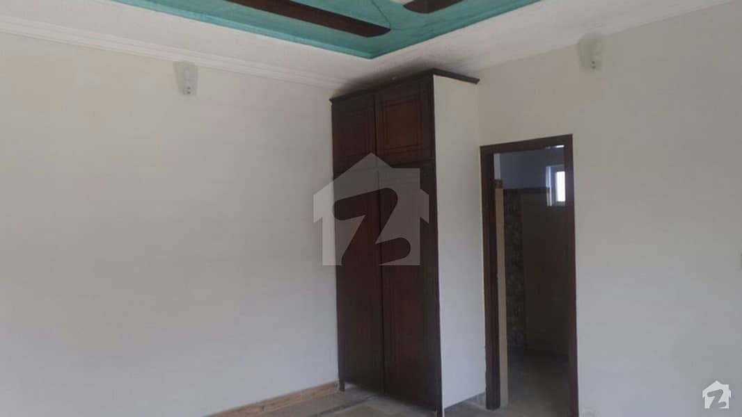 Single Storey Commercial House Is Available For Sale