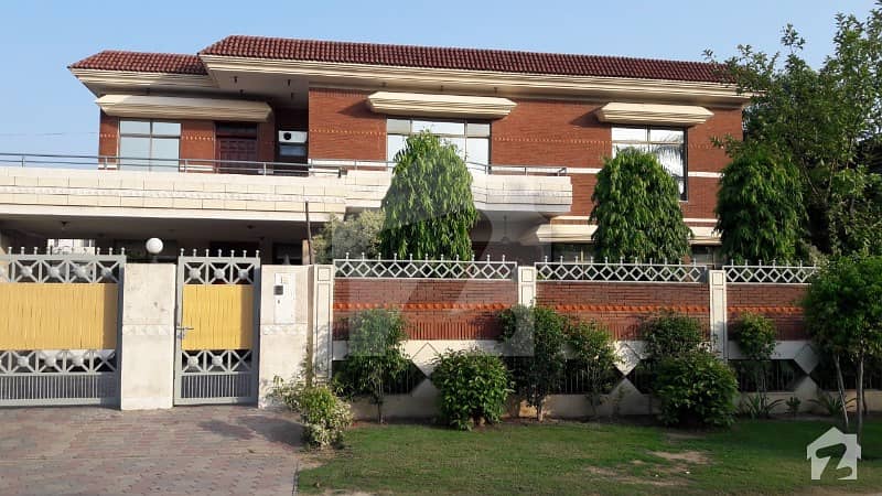 ڈی ایچ اے فیز 3 ڈیفنس (ڈی ایچ اے) لاہور میں 4 کمروں کا 2 کنال بالائی پورشن 80 ہزار میں کرایہ پر دستیاب ہے۔