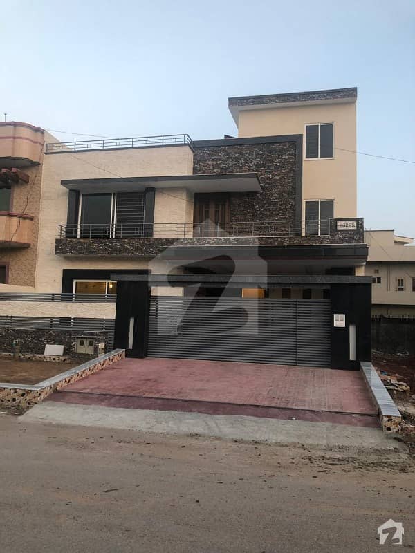 40x80 Brand New House For Sale