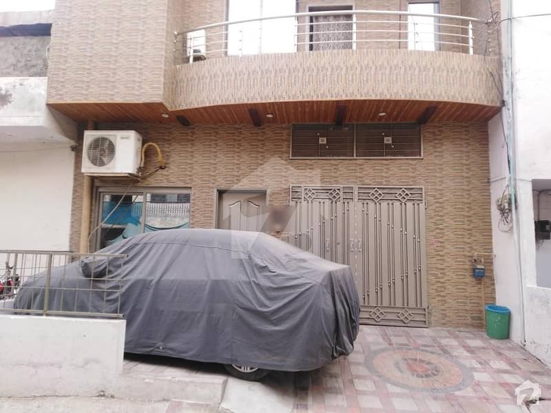 ٹاؤن شپ ۔ سیکٹر بی1 ٹاؤن شپ لاہور میں 4 کمروں کا 5 مرلہ مکان 1. 05 کروڑ میں برائے فروخت۔