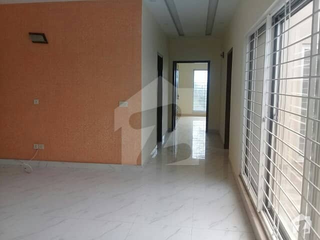 Kanal Upper Portion For Rent Behind Golf Course In DHA Phase 7