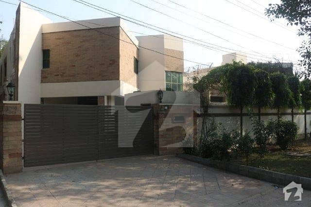 1 Kanal Corner Renovated House Available For Rent In Cant