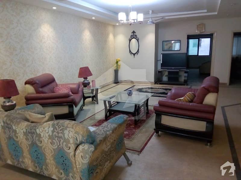 10 Marla Flat On First Floor For Sale In Rehman Garden Near To Dha