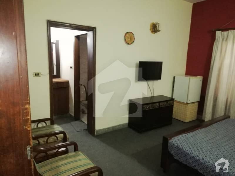 Fully Furnished 1 Bed Room Attached Bath Room For Rent