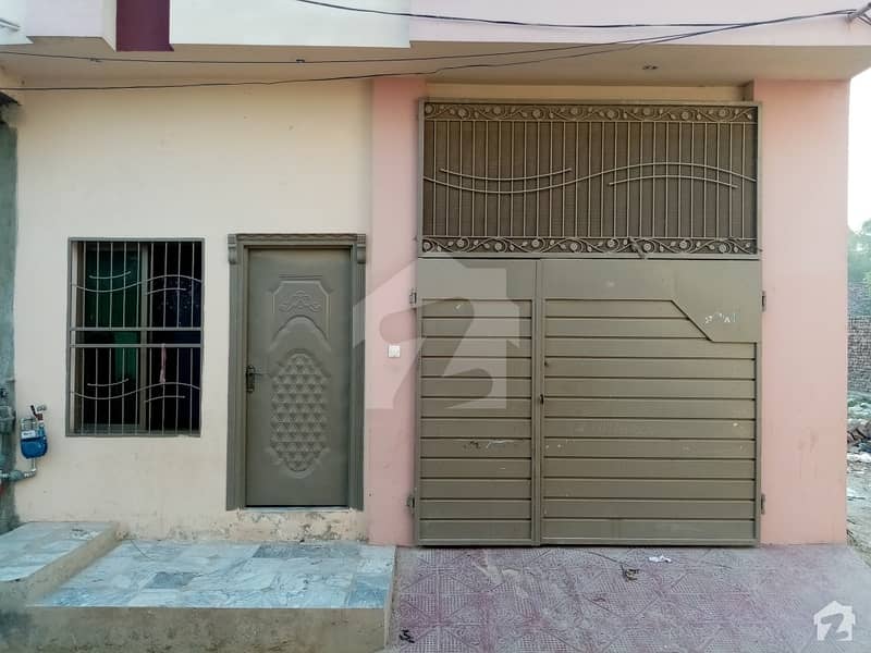 فیصل آباد روڈ اوکاڑہ میں 2 کمروں کا 4 مرلہ مکان 12 ہزار میں کرایہ پر دستیاب ہے۔