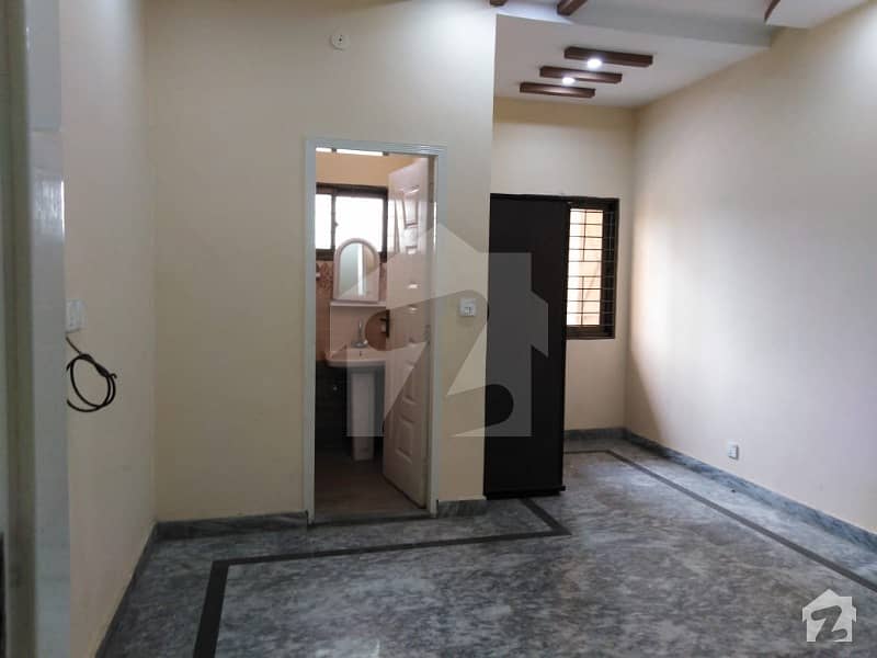 10 MARLA UPPER PORTION FLAT FOR RENT IN ARCHITECT BLOCK A
