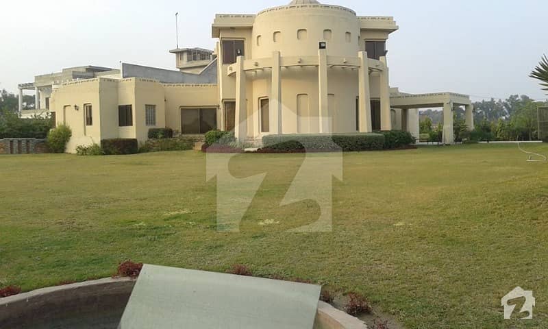 Raiwind Road Farmhouse Is Available For Rent
