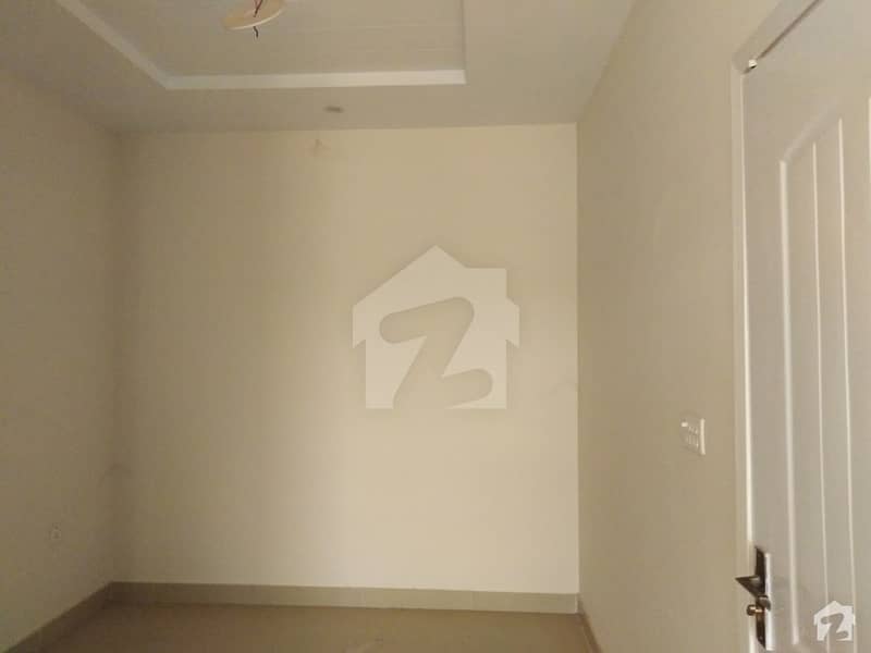 Well-Built Apartment Available At Good Location Well-Built Apartment Available At Good Location