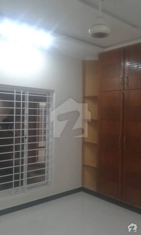 12Marla Lower  Portion for Rent in dha phase 3 Z block