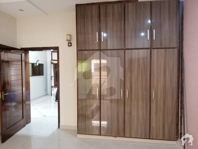 10 Marla Full House For Rent In Bahria Town Lahore
