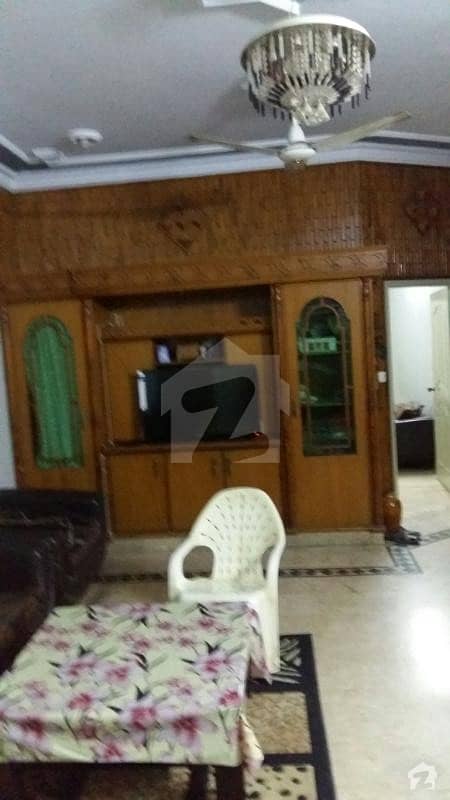 گلستانِِ جوہر ۔ بلاک 7 گلستانِ جوہر کراچی میں 6 کمروں کا 10 مرلہ مکان 2.75 کروڑ میں برائے فروخت۔