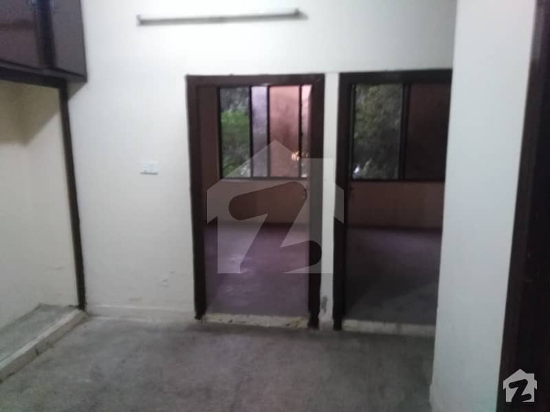 TWO BED FLAT FOR RENT 1ST FLOOR FOR OFFICES