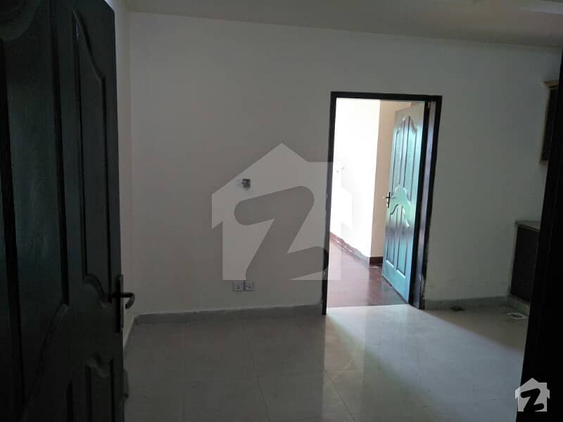 Single Bed Flat For Sale In Jasmine Block Sector C Bahria Town Lahore Near Jasmine Mall, Talwar Chowk  School