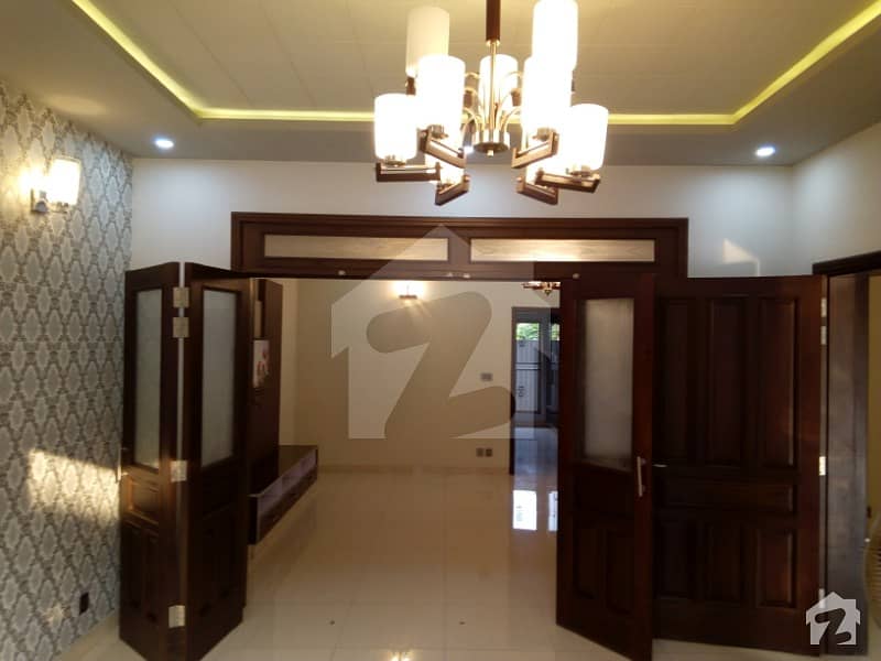 Corner House 10 Marla Brand New For Sale In Wapda Town Phase 1