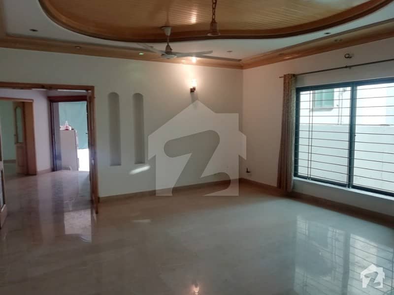 1 Kanal Double Unit Owner Built Luxury Bungalow For Sale Sui Gas Society Phase 1