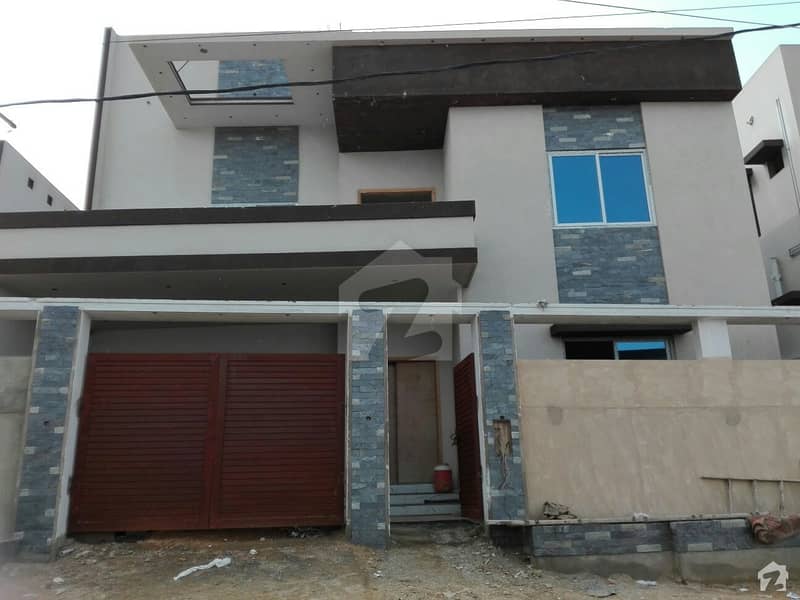 Chance Deal Ground+ 1 400 Sq Yards Bungalow Available For Sale Main Road Facing Best For Investors
