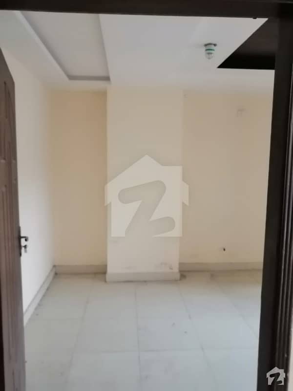 Like A Newly Studio Flat For in Out Class Location Of Bahria Town
