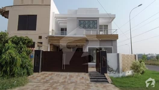 10 Marla House For Sale In R Block Of DHA Phase 8 Lahore 10 Marla House For Sale In R Block Of DHA Phase 8 Lahore