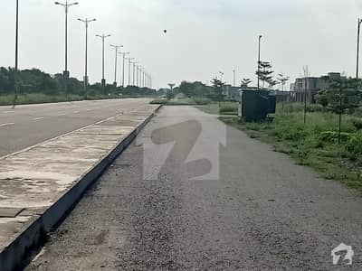 Corner Pair Plot For Sale Block M Corner Pair Plot For Sale Block M