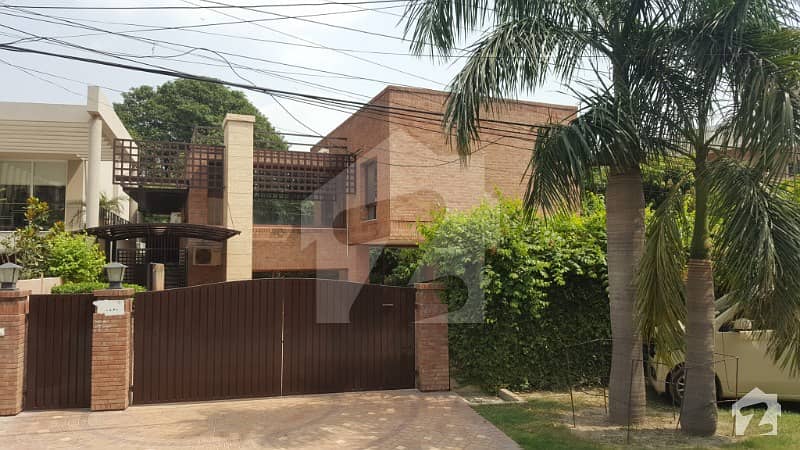 Soneri Estate Offer 25 Marla Spanish Designer Royal Place Out Class Modern Luxury Bungalow For Sale In Garden Town Lahore