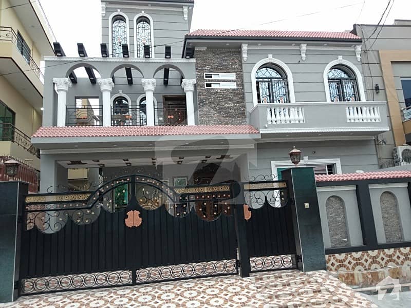 Spanish  Faisal Rasool Design 10 Marla Elegant House For Sale At Hot Location