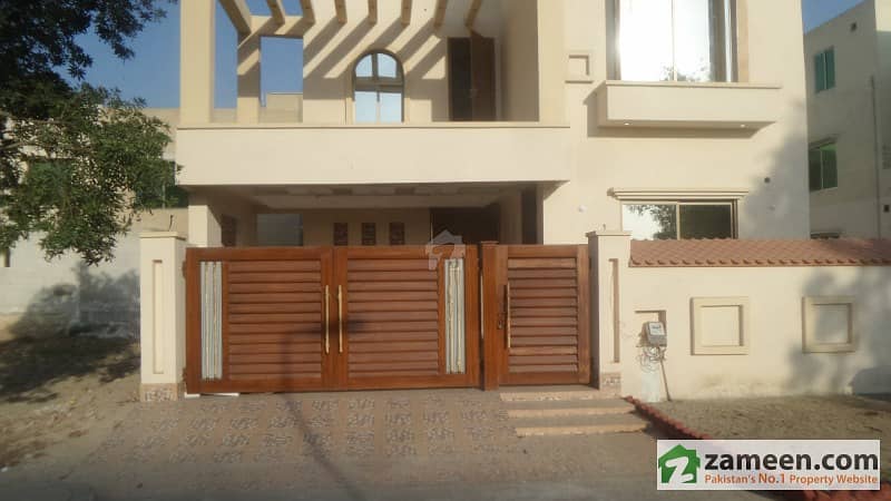 Facing Park 8 Marla Brand New House For Sale In Bahria Nasheman Lahore