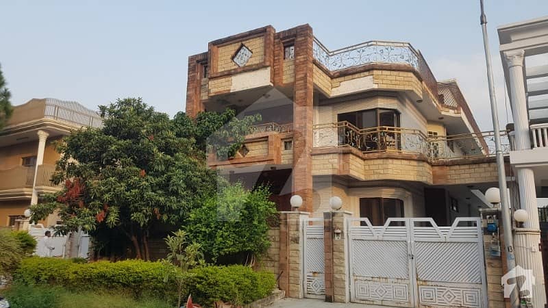 Triple Storey House For Sale