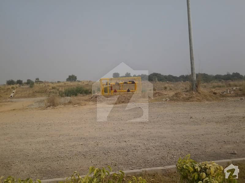 Gulberg Residencia  Develop 10 Marla Plot For Sale In T Block