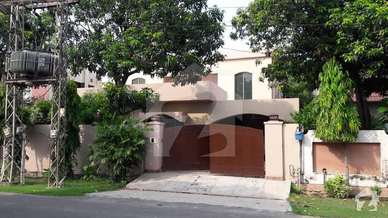 One Kanal Beautiful House available for Rent in DHA Phase 1