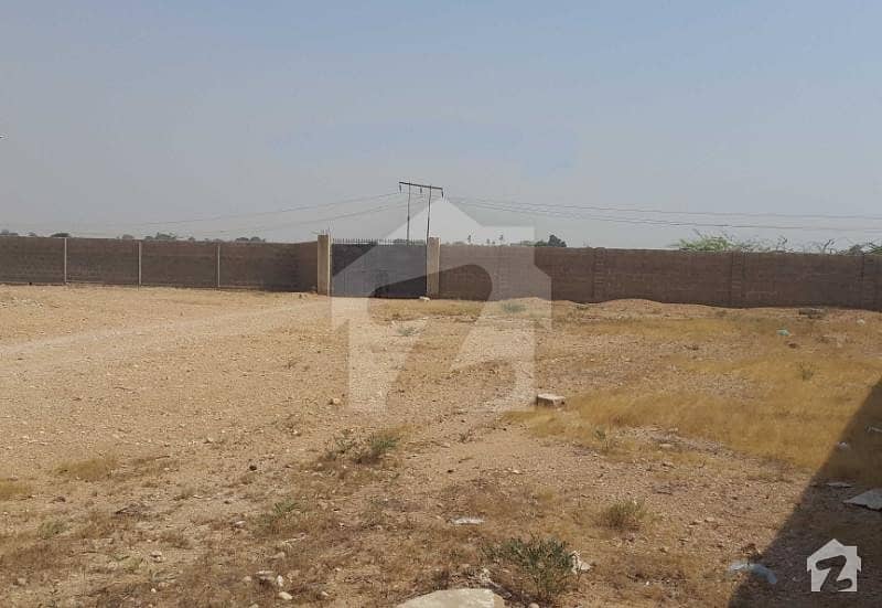 مائی کلاچی بائی پاس کراچی میں 36 کنال زرعی زمین 4 کروڑ میں برائے فروخت۔