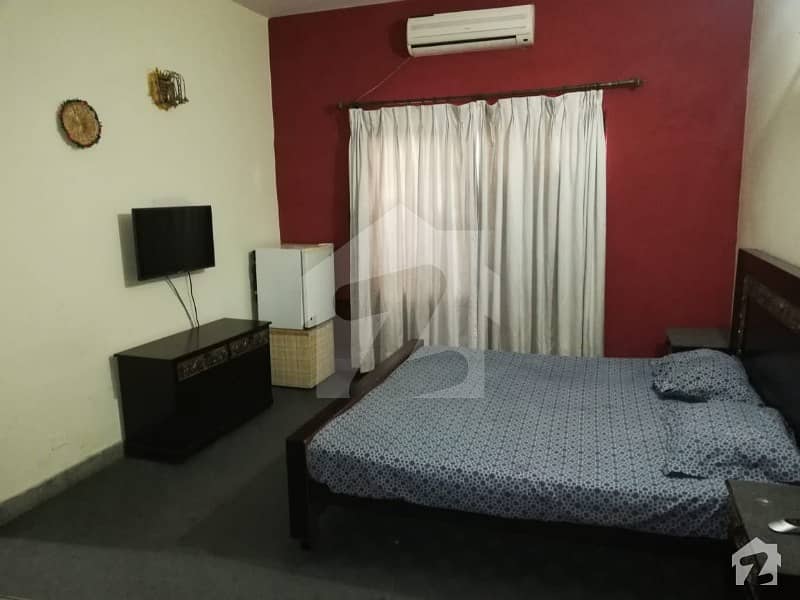 1 Room Attached Bath Fully Furnished  On Rent