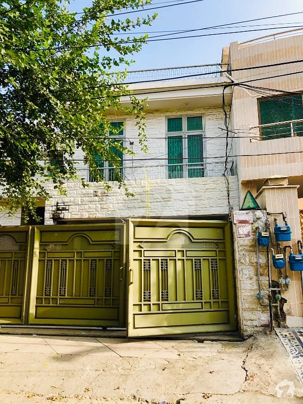 2nd floor available for rent Allama Iqbal Town Raza Block, Allama