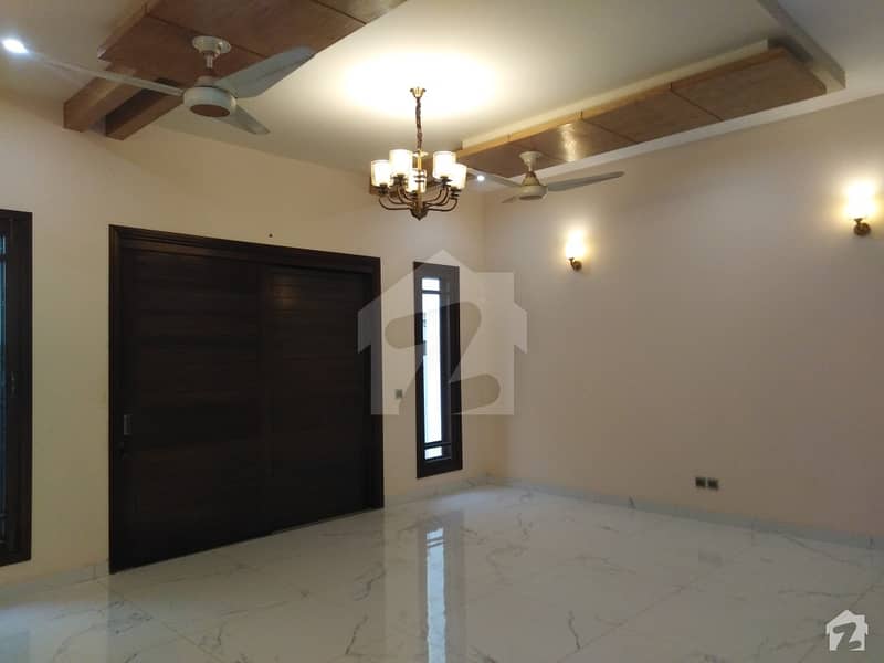 Modern design 2+4 Bed With Full Basement Having Patio Open Ro Sky Bungalow Is Available For Sale