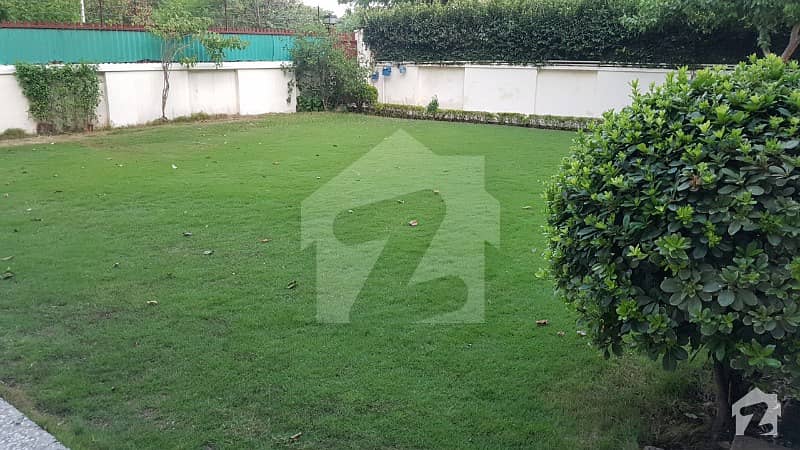 G-6 04  Bedroom  Tiled  Flooring   House For Rent  With Big  Spacious   Garden
