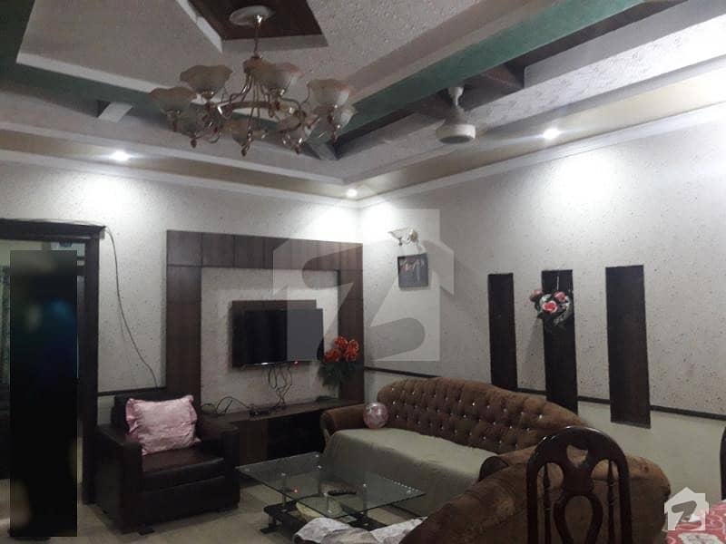 جوہر ٹاؤن فیز 1 - بلاک ای1 جوہر ٹاؤن فیز 1 جوہر ٹاؤن لاہور میں 5 کمروں کا 8 مرلہ مکان 1.55 کروڑ میں برائے فروخت۔