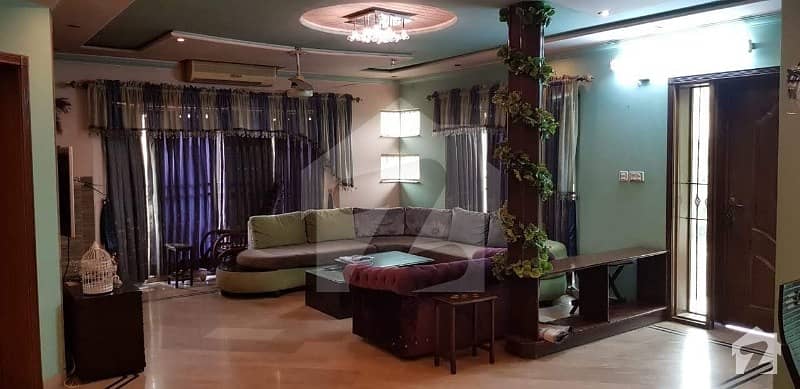 ریونیو سوسائٹی - بلاک بی ریوینیو سوسائٹی لاہور میں 3 کمروں کا 1 کنال بالائی پورشن 45 ہزار میں کرایہ پر دستیاب ہے۔