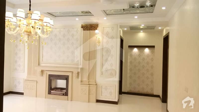 One Kanal House With Basement For Sale In State Life Housing Society Near BY DHA And Lahore Ring Road Askri11