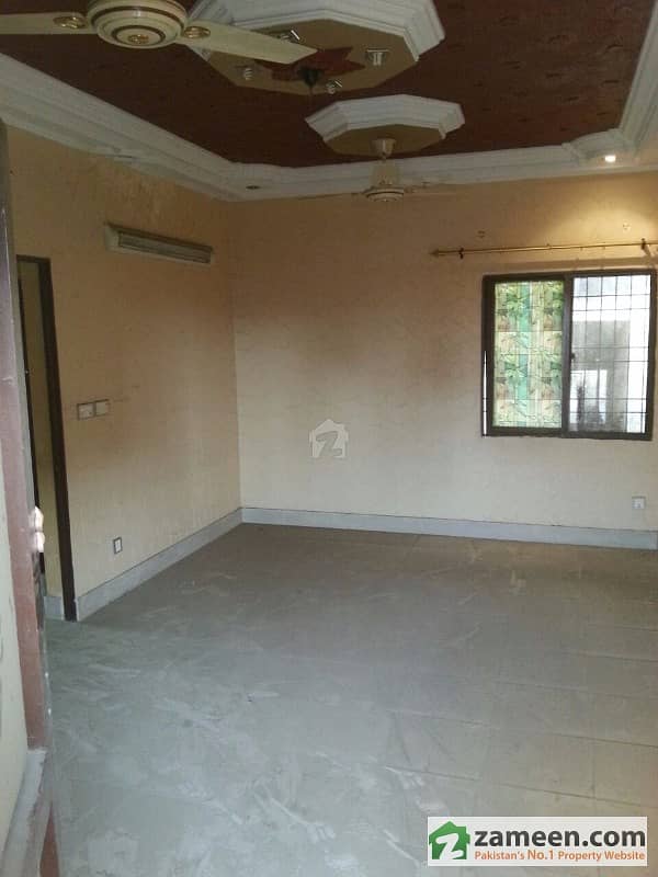 3 Bedrooms Apartment For Sale Chapel Resort Clifton Block 1, Clifton