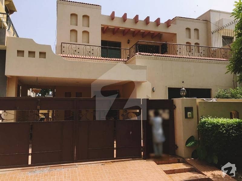 Syed Brothers Offers 10 Marla Superb New Luxury Bungalow For Rent In Dha Phase 5