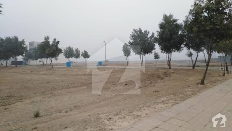 Phase 1 Eastern Block 5 Marla Plot For Sale On Ground Possesion Hot Location