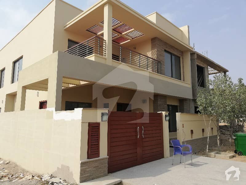 بحریہ ٹاؤن - پریسنٹ 1 بحریہ ٹاؤن کراچی کراچی میں 5 کمروں کا 10 مرلہ مکان 3.25 کروڑ میں برائے فروخت۔
