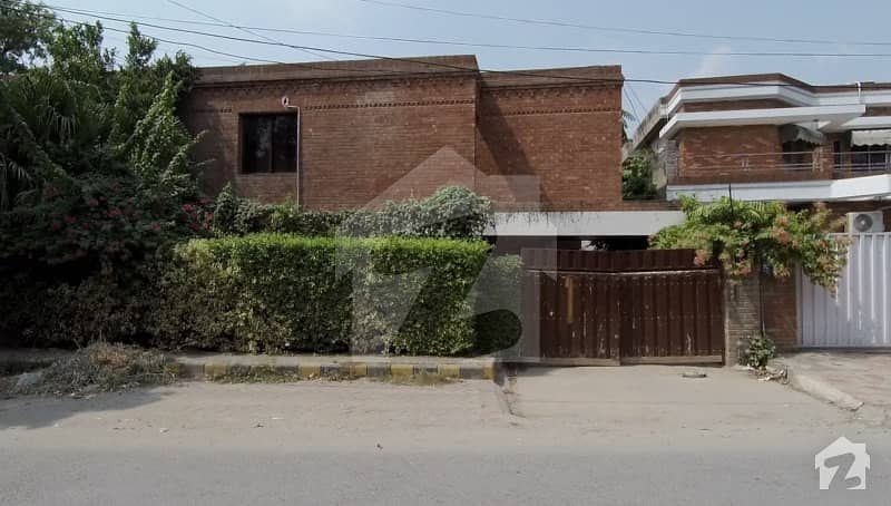12 Marla House For Rent In G Block of Gulberg 2 Lahore