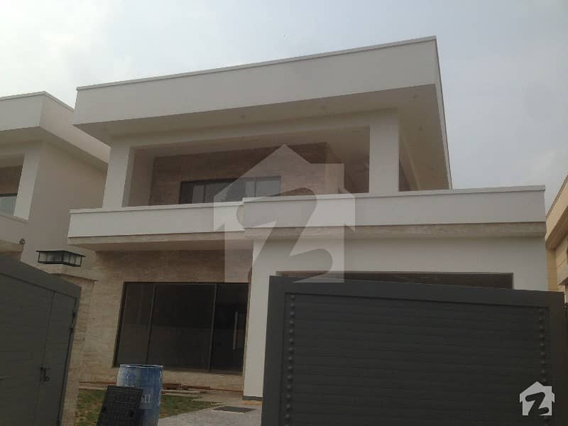 F7 Brand New Luxurious6Bedrooms House On Rent