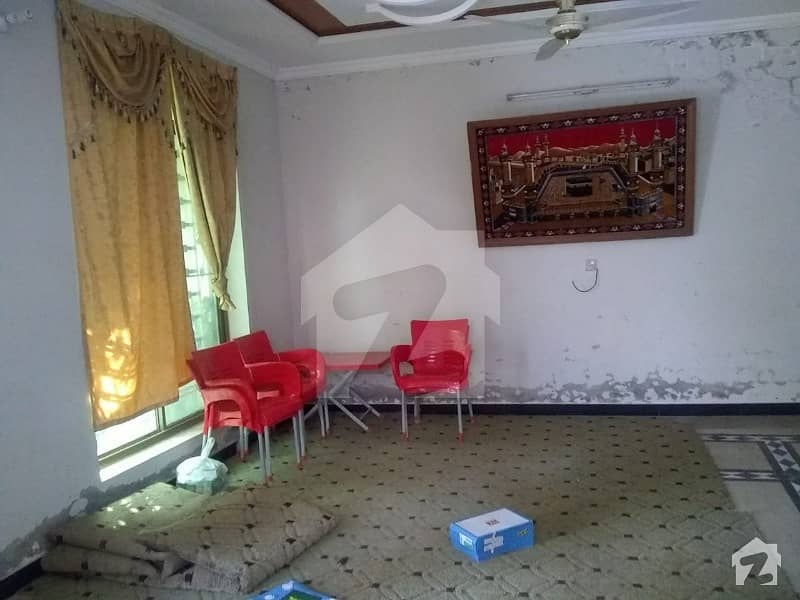 Room For Rent In G12 Iqbal Town Real Pics