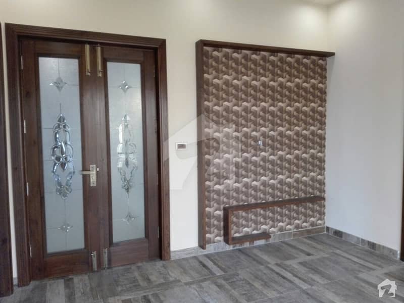 غالب سٹی فیصل آباد میں 3 کمروں کا 5 مرلہ مکان 30 ہزار میں کرایہ پر دستیاب ہے۔