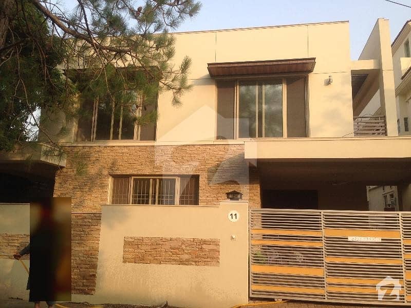 F7 Brand New Luxurious House6Bedrooms On Rent