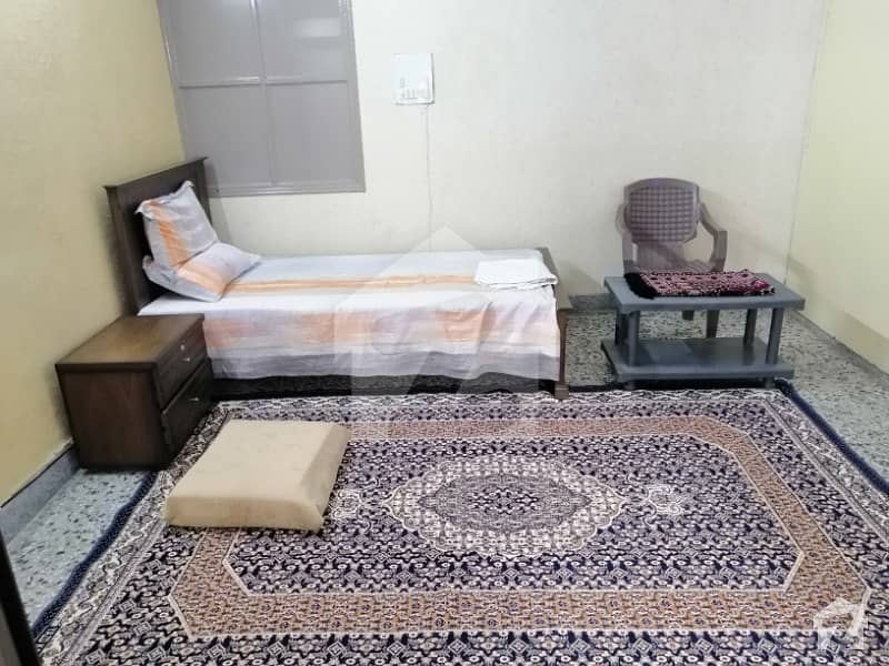 Furnished Room For Rent in G62